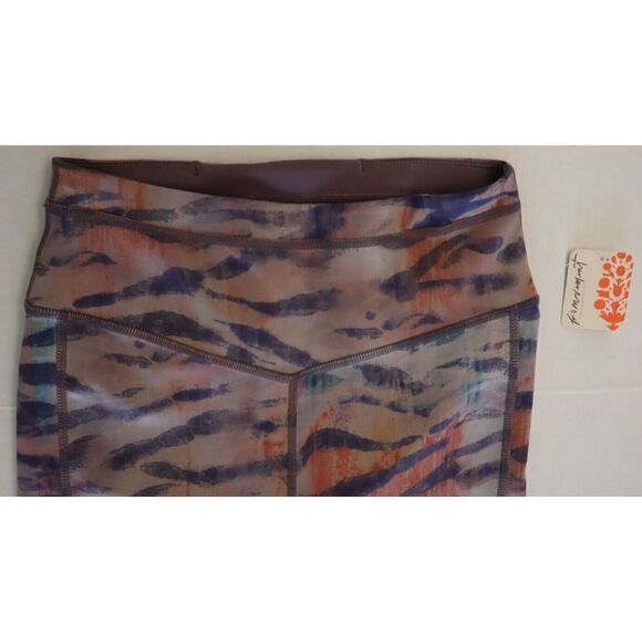 Free People Movement Women's Sz S Tiger Combo Reversible Leggings $118 - Picture 3 of 14